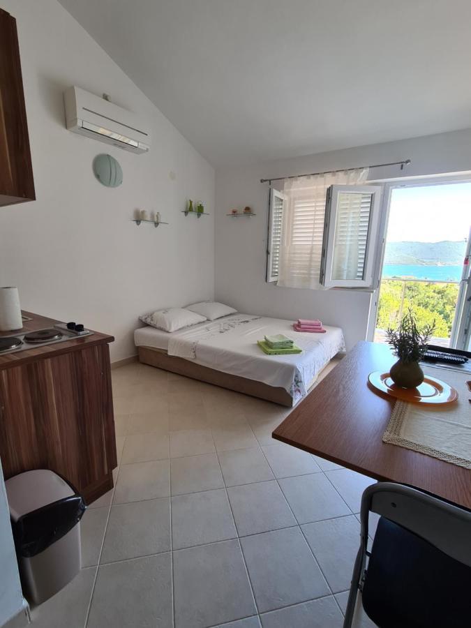 Apartmani Bozana Viganj Ngoại thất bức ảnh